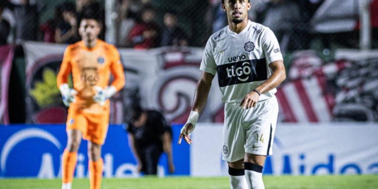El campeon rota piezas: El once de Olimpia para medir al Rayadito en Sajonia
