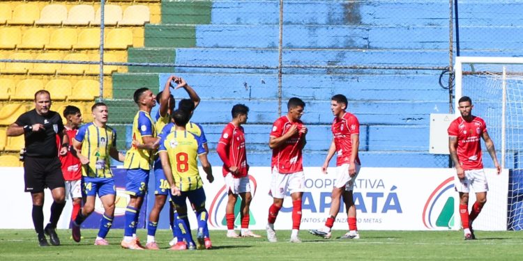 Mañana de festejos locales: Capiatá y Benjamín Aceval imponen su localía en la Intermedia