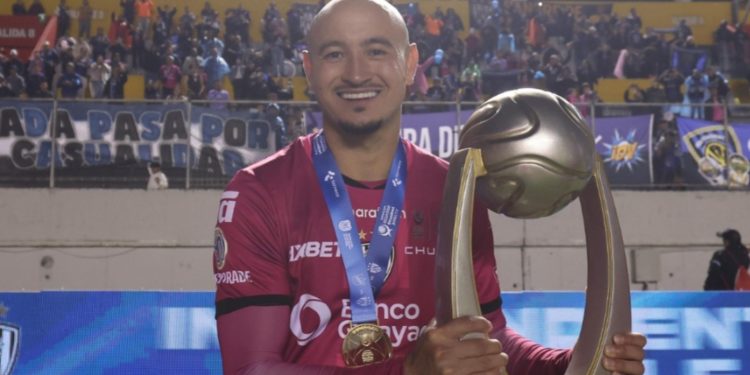 Independiente del Valle llega con el título de Supercampeón para recibir a un Libertad golpeado Independiente del Valle llega con el título de Supercampeón para recibir a un Libertad golpeado