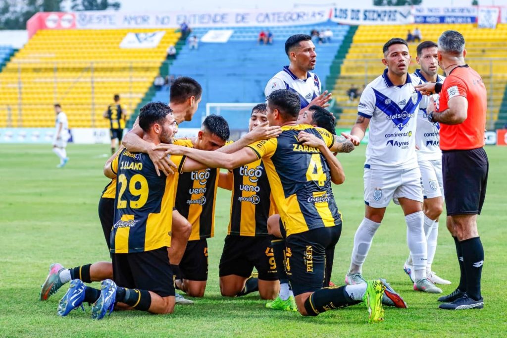 Guaraní recupera la sonrisa en Capiatá y frena la ilusión de Sportivo Ameliano Guaraní recupera la sonrisa en Capiatá y frena la ilusión de Sportivo Ameliano
