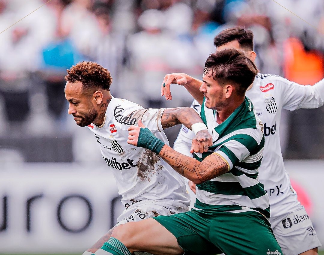 Expectativa mundialista: Neymar se quiebra en el himno y protagoniza un insólito insuceso arbitral en el Brasileirao