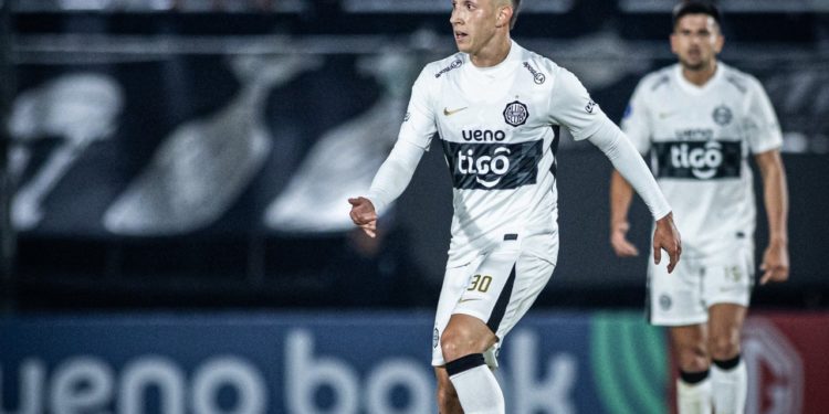 Cierre de contrastes en Itauguá: El campeón Olimpia despide el Apertura ante un necesitado Luqueño Cierre de contrastes en Itauguá: El campeón Olimpia despide el Apertura ante un necesitado Luqueño