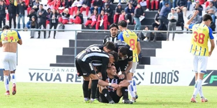 Santaní hace respetar su casa y frena el andar de Capiatá Santaní hace respetar su casa y frena el andar de Capiatá