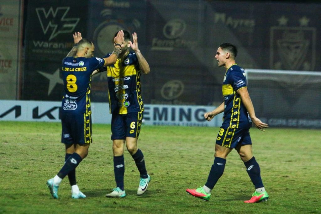 Trinidense da vuelta la historia en Villeta y amarga el cierre de Ameliano