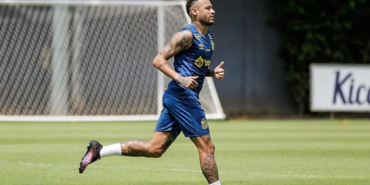 Otra vez la pesadilla: Neymar sufre una lesión muscular y peligra su presencia en el debut mundialista de Brasil