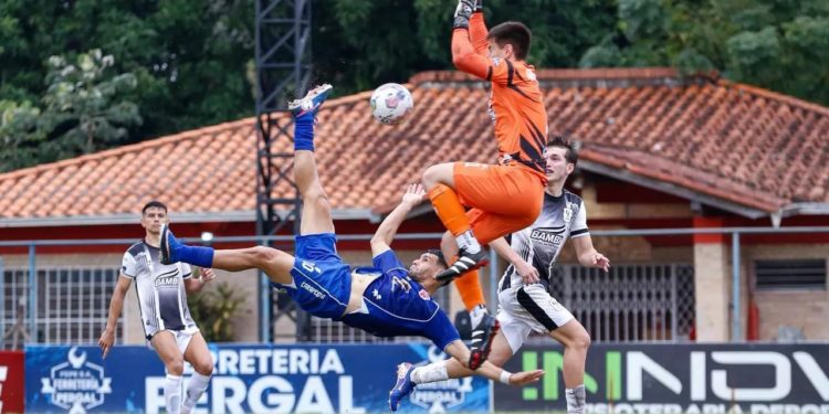 Reacción a tiempo en el barrio Palomar: Sportivo Carapeguá rescata un empate agónico ante Tacuary Reacción a tiempo en el barrio Palomar: Sportivo Carapeguá rescata un empate agónico ante Tacuary