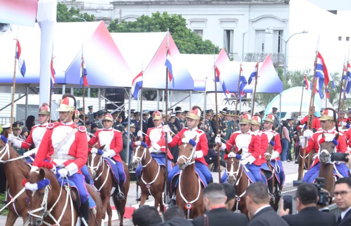 Cambio de posición: habrá desfile militar y policial en las fiestas patrias