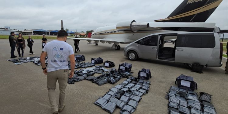 Incautan 261 kilos de marihuana premium, estaban en una aeronave proveniente de Panamá