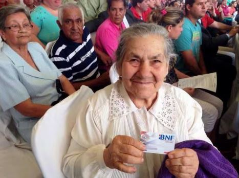 Hoy se suman más de 7.500 beneficiarios al programa de pensión de adultos mayores