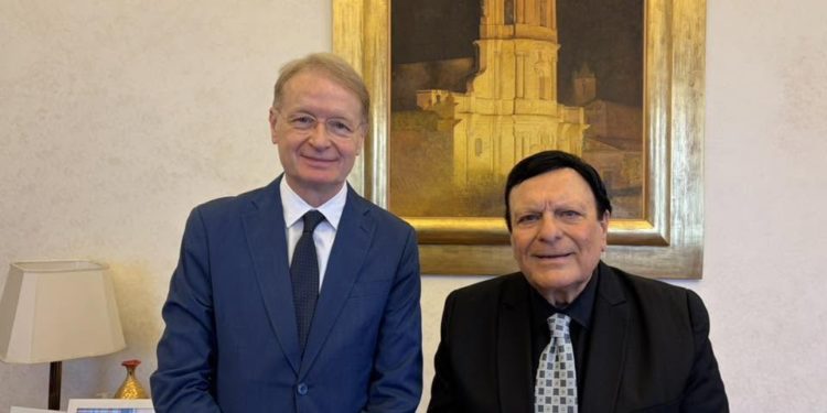 Alberto Mottesi consolida lazos espirituales y políticos en su visita oficial a Roma