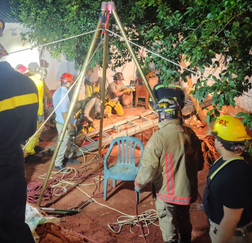 Tragedia en Villa Elisa: Hombre de 70 años fallece tras derrumbe en una excavación precaria