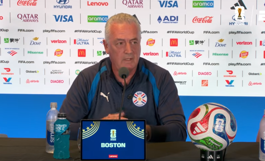 Alfaro responde a Chilavert y le abre las puertas de la Albirroja
