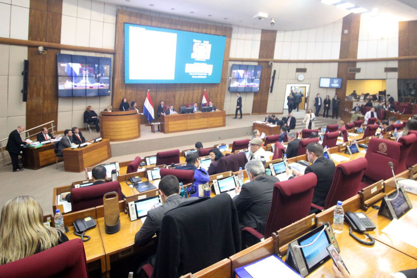 Diputados presentan proyecto de ley para incluir la «Inteligencia Emocional» en el sistema educativo Diputados presentan proyecto de ley para incluir la «Inteligencia Emocional» en el sistema educativo