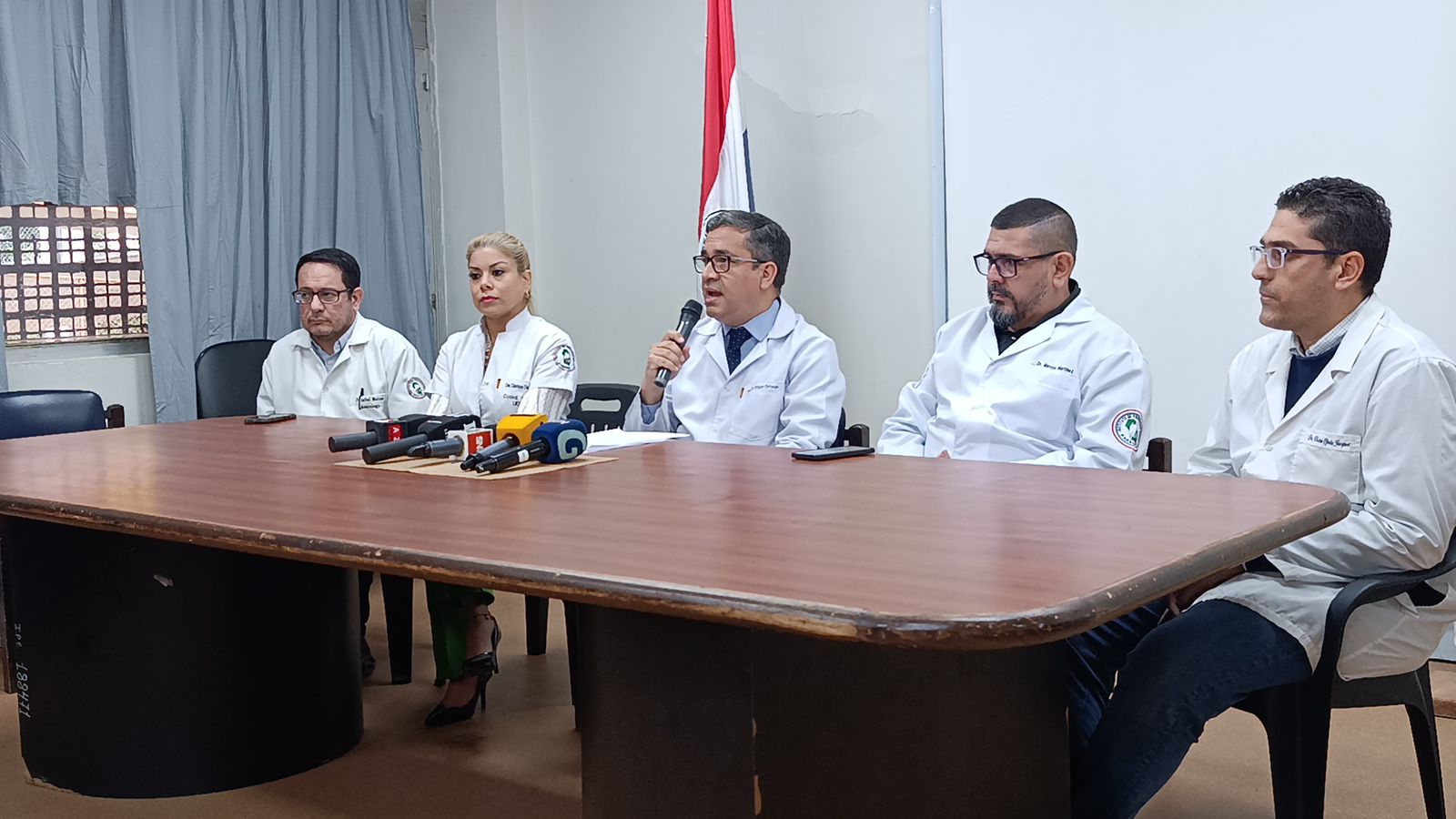 Investigan inusual brote de botulismo: cuatro pacientes siguen internados en el Hospital Central del IPS