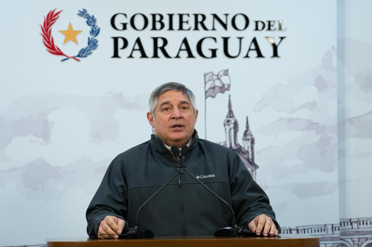 Ministro Ramírez: docentes con títulos falsos perderán sus cargos si se confirma el fraude Ministro Ramírez: docentes con títulos falsos perderán sus cargos si se confirma el fraude