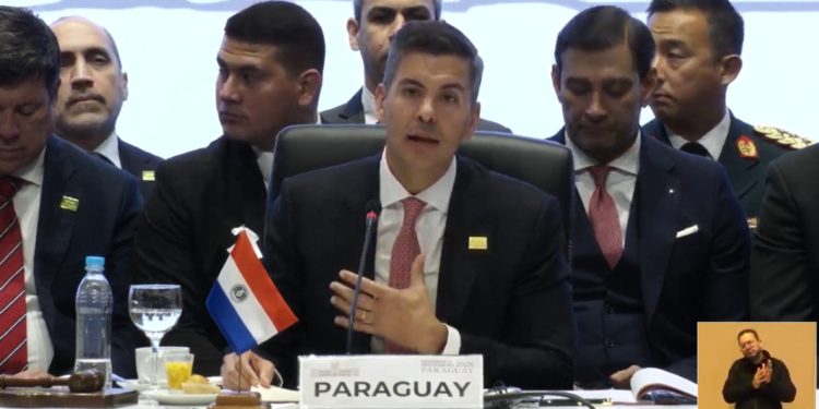 Peña exige un MERCOSUR más justo y cuestiona las asimetrías que siguen perjudicando a Paraguay Peña exige un MERCOSUR más justo y cuestiona las asimetrías que siguen perjudicando a Paraguay
