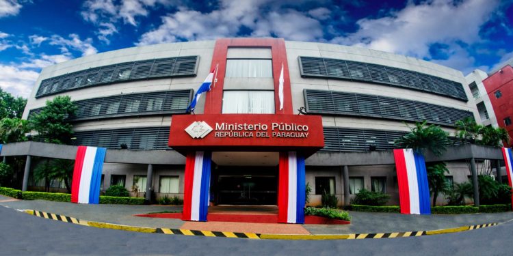 El abandono y las amenazas lideran las denuncias de violencia contra adultos mayores en Paraguay El abandono y las amenazas lideran las denuncias de violencia contra adultos mayores en Paraguay