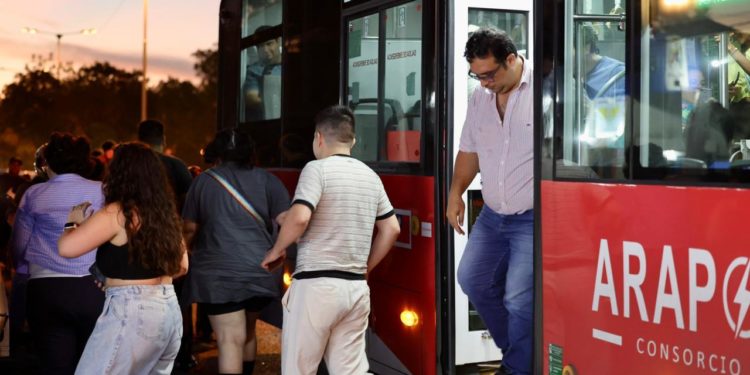 Buses eléctricos: pasajeros ya pueden combinar sus viajes con transbordo
