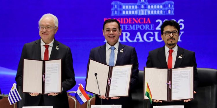 Cancilleres suscriben comunicado conjunto para reactivar el mecanismo URUPABOL