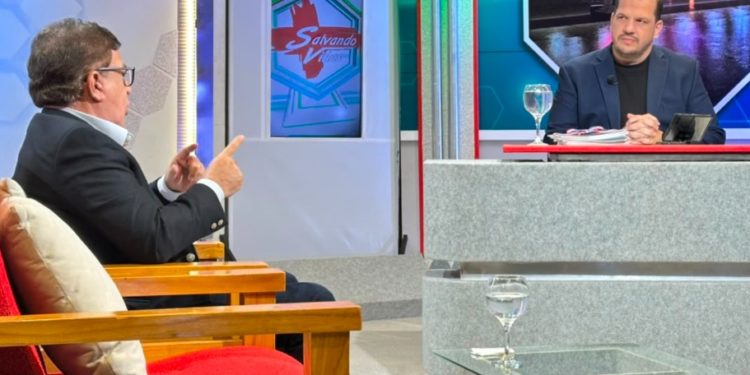 El Gobierno tiene logros importantes, pero no los comunica bien, según Nicanor Duarte Frutos El Gobierno tiene logros importantes, pero no los comunica bien, según Nicanor Duarte Frutos