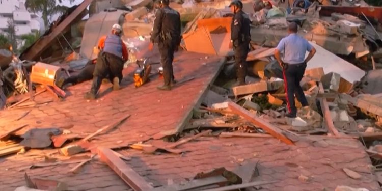 Estados Unidos moviliza US$ 150 millones para asistir a Venezuela tras los devastadores terremotos