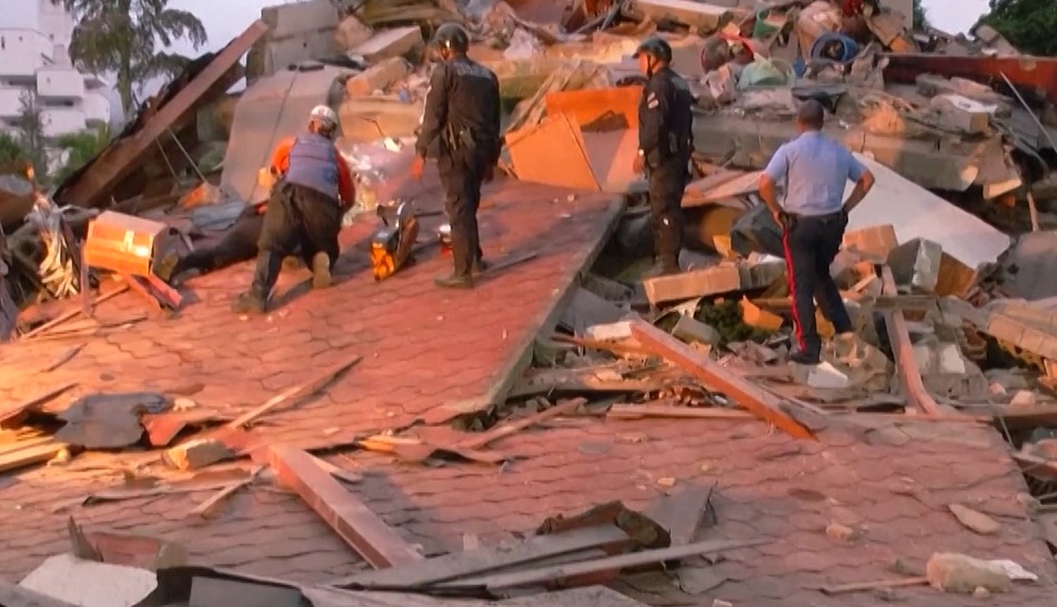 Estados Unidos moviliza US$ 150 millones para asistir a Venezuela tras los devastadores terremotos