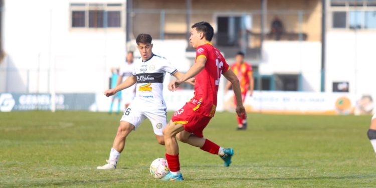 Tablas en el Manuel Gamarra: Olimpia de Itá y 29 de Setiembre sellan un vibrante empate en el cierre de la fecha Tablas en el Manuel Gamarra: Olimpia de Itá y 29 de Setiembre sellan un vibrante empate en el cierre de la fecha