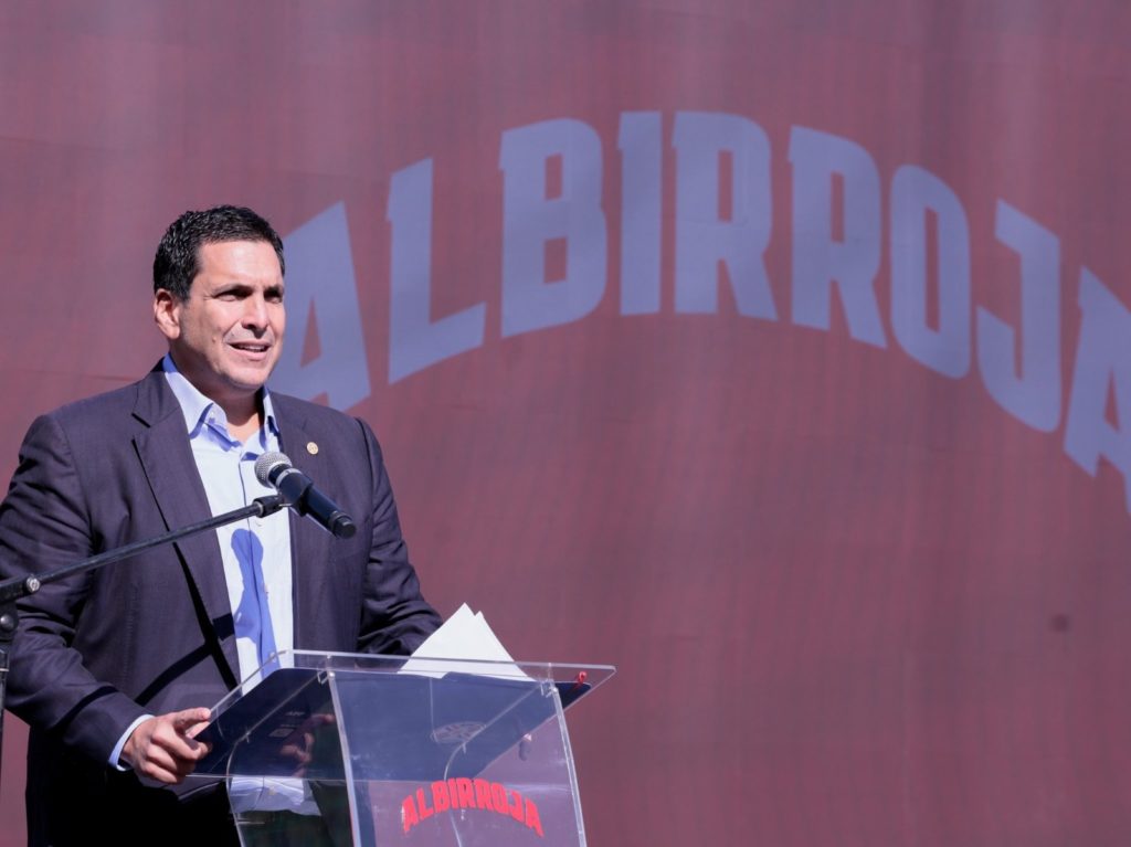 Hito histórico para el fútbol paraguayo: Se inauguró el moderno Hotel de la Selección Absoluta y se renovó por completo el CARDE Hito histórico para el fútbol paraguayo: Se inauguró el moderno Hotel de la Selección Absoluta y se renovó por completo el CARDE