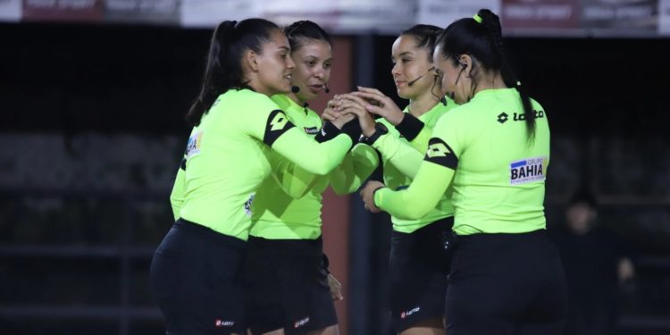 Noche de semifinales en el futsal femenino: La Comisión de Árbitros designa los cuartetos para buscar a las finalistas