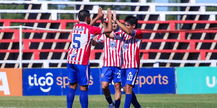 Histórica y aplastante clasificación en Carapeguá: 15 de Agosto de Misiones avanza a paso arrollador en la Copa Paraguay