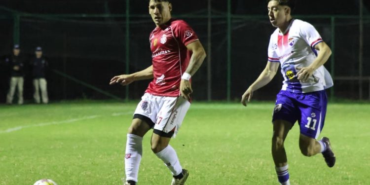 Épica remontada del Rojo Mallorquino en Asunción para asaltar el liderato de la Intermedia Épica remontada del Rojo Mallorquino en Asunción para asaltar el liderato de la Intermedia