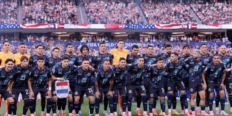 Junior Alonso aboga por la autocrítica y la calma para buscar la redención albirroja ante Turquía Junior Alonso aboga por la autocrítica y la calma para buscar la redención albirroja ante Turquía