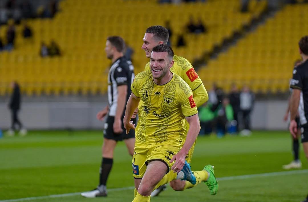 Olimpia sacude el mercado internacional y tendría todo acordado con el neozelandés Tim Payne