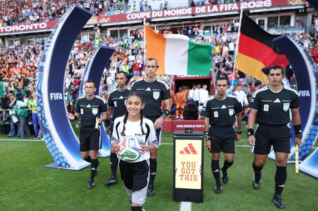 Hito histórico para el arbitraje nacional: Terna paraguaya dirige el choque entre Alemania y Costa de Marfil en el Mundial 2026 Hito histórico para el arbitraje nacional: Terna paraguaya dirige el choque entre Alemania y Costa de Marfil en el Mundial 2026