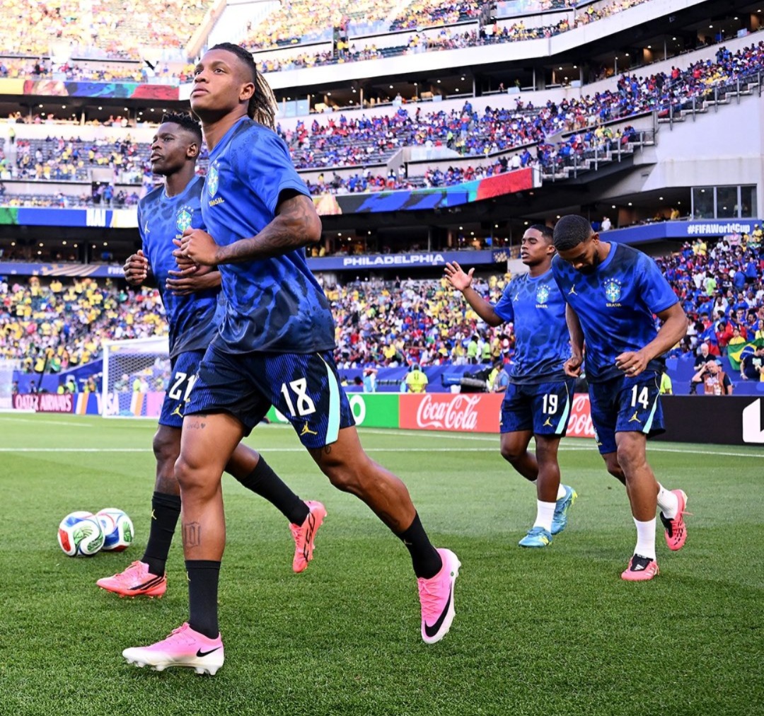 Alarma y esperanza en el campamento de la Canarinha: Brasil cuida a sus figuras con miras al cierre ante Escocia y prepara la vuelta de Neymar Alarma y esperanza en el campamento de la Canarinha: Brasil cuida a sus figuras con miras al cierre ante Escocia y prepara la vuelta de Neymar