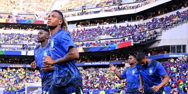 Alarma y esperanza en el campamento de la Canarinha: Brasil cuida a sus figuras con miras al cierre ante Escocia y prepara la vuelta de Neymar Alarma y esperanza en el campamento de la Canarinha: Brasil cuida a sus figuras con miras al cierre ante Escocia y prepara la vuelta de Neymar