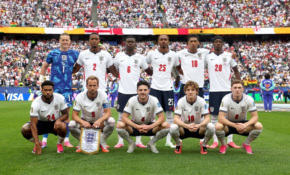 Bajo la lupa por la Ley Vinícius: Polémica en el Mundial tras un cruce entre Jude Bellingham y Jordan Ayew Bajo la lupa por la Ley Vinícius: Polémica en el Mundial tras un cruce entre Jude Bellingham y Jordan Ayew
