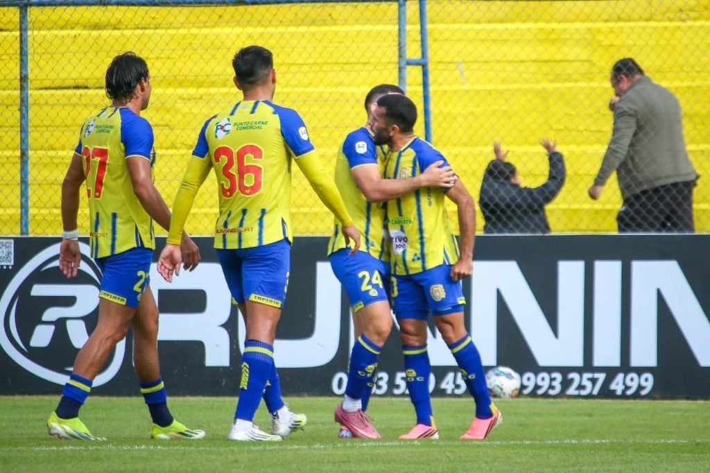 Lluvia de goles en el Erico Galeano: Deportivo Capiatá golea con autoridad al Sportivo Carapeguá y se prende en la lucha de arriba