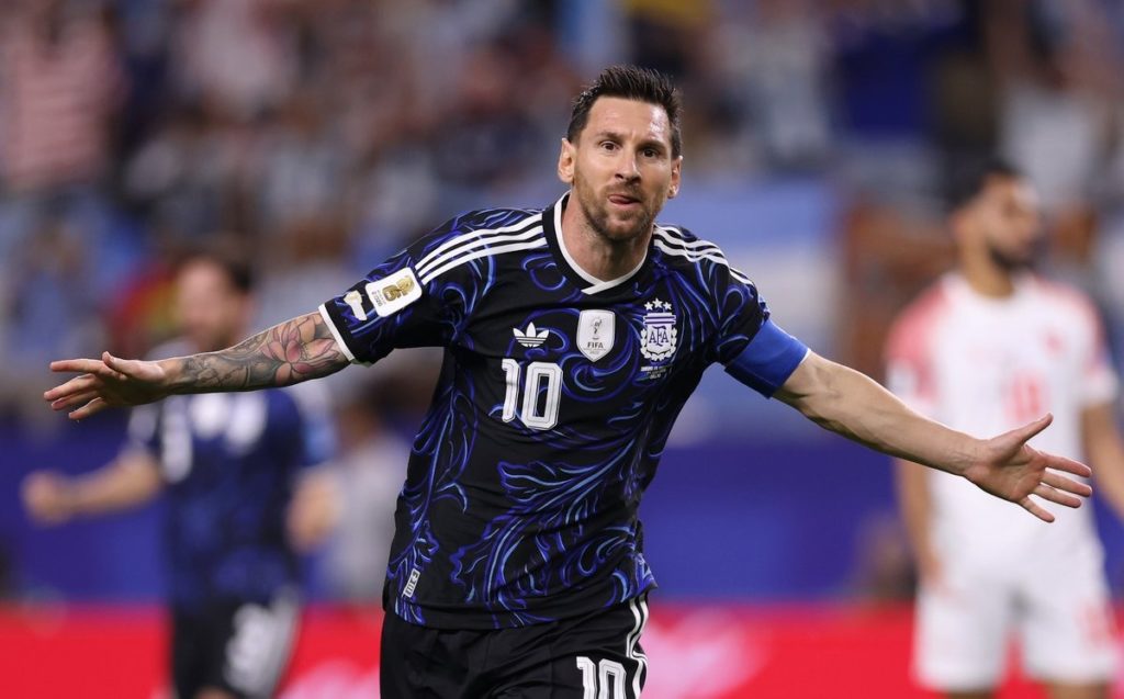 Leyenda eterna en Dallas: Con una genialidad de Messi y pinceladas tácticas, Argentina derrota a Jordania y abrocha el liderato con puntaje perfecto