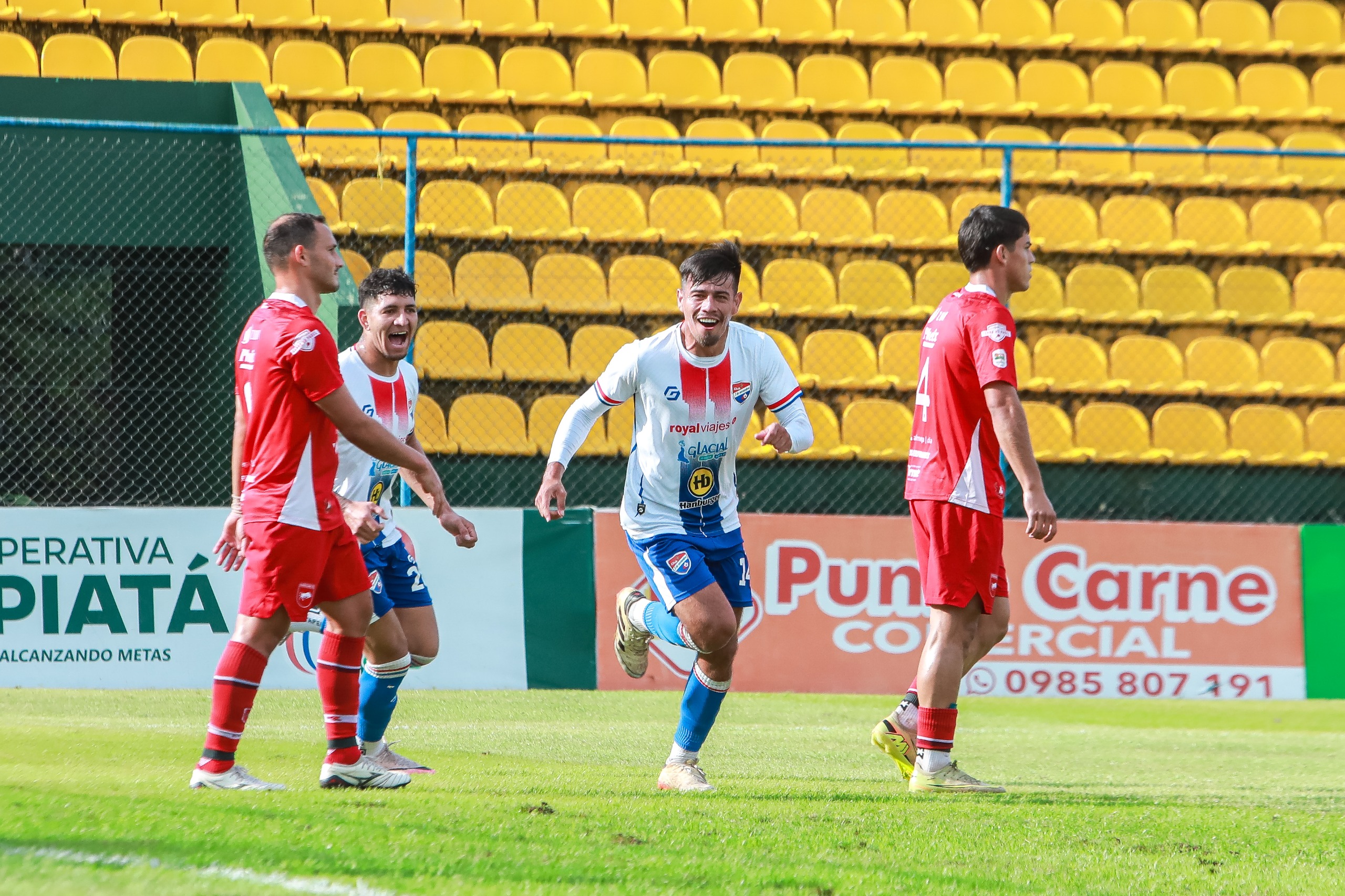 Reparto de puntos en el Erico Galeano: 3 de Noviembre y Paraguarí AC firman un intenso empate en la División Intermedia