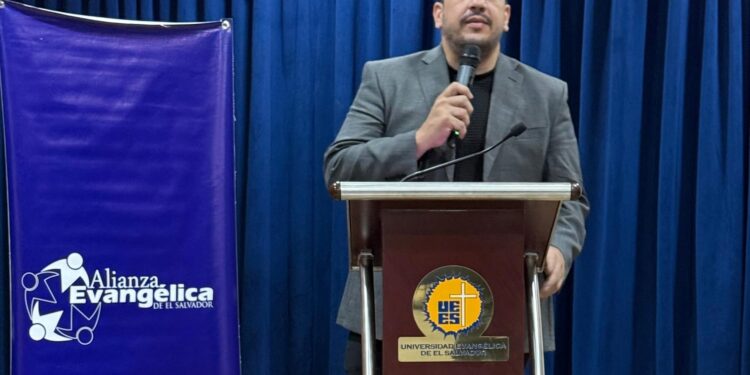 La Iglesia Evangélica de América Latina creció con fuerza, pero ahora enfrenta el desafío de madurar con unidad, transparencia y misión