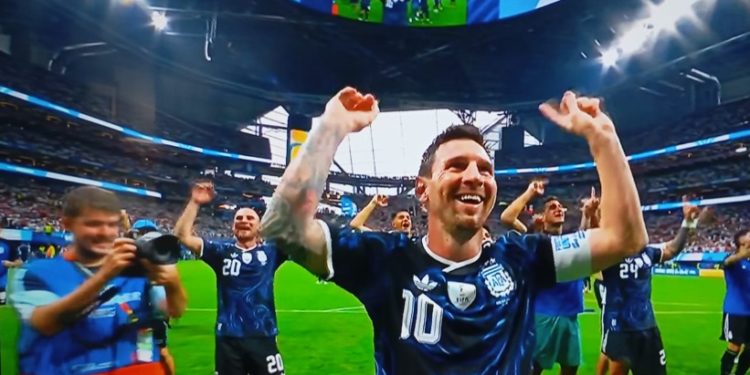 En épica remontada, Argentina derriba a Inglaterra y va por el bicampeonato mundial En épica remontada, Argentina derriba a Inglaterra y va por el bicampeonato mundial