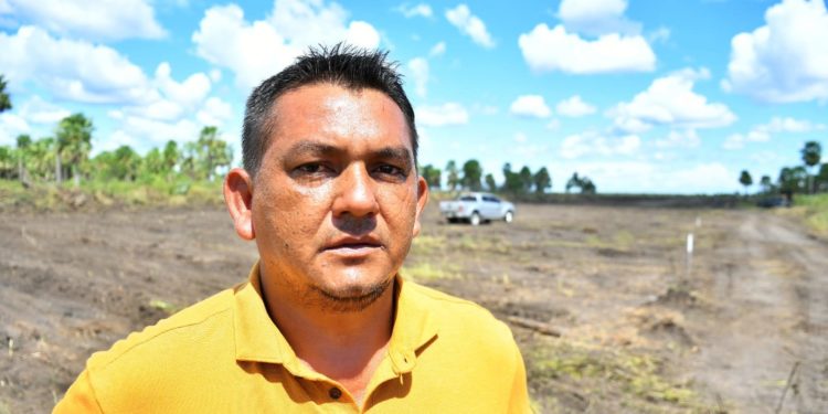 Intendente de Carmelo Peralta desmiente falta de pago de salarios y destaca obras del Puente Bioceánico Intendente de Carmelo Peralta desmiente falta de pago de salarios y destaca obras del Puente Bioceánico