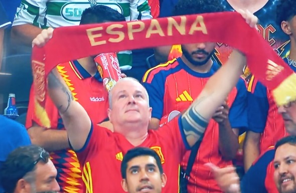 ¡España ruge rumbo a la gloria! La Roja derriba a Francia y está a un paso de conquistar el mundo ¡España ruge rumbo a la gloria! La Roja derriba a Francia y está a un paso de conquistar el mundo