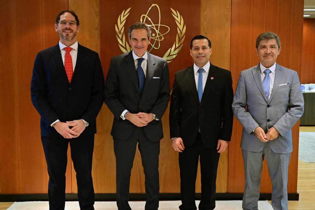 Misión oficial traza en Austria la hoja de ruta para la inserción de reactores nucleares en el sistema energético del Paraguay Misión oficial traza en Austria la hoja de ruta para la inserción de reactores nucleares en el sistema energético del Paraguay