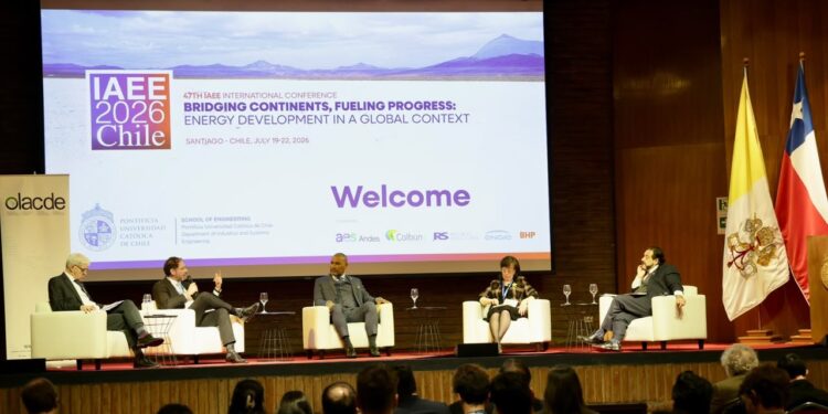 Paraguay destaca su potencial como hub energético en la 47.ª Conferencia de la IAEE en Chile