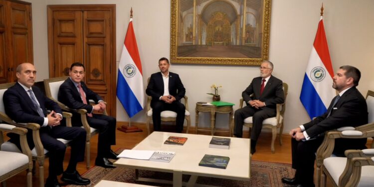Paraguay responde a Lula con firmeza y reclama la devolución de trofeos de la Guerra de la Triple Alianza Paraguay responde a Lula con firmeza y reclama la devolución de trofeos de la Guerra de la Triple Alianza