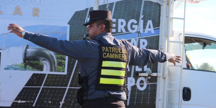 Rige control de habilitaciones: Patrulla Caminera demorará vehículos e impondrá multas de G. 585.000 Rige control de habilitaciones: Patrulla Caminera demorará vehículos e impondrá multas de G. 585.000