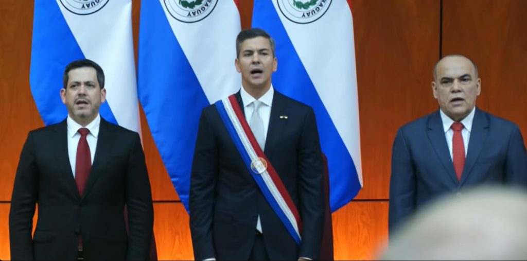 Presidente pide romper las “ataduras mentales” para que Paraguay vuelva a ser un país gigante Presidente pide romper las “ataduras mentales” para que Paraguay vuelva a ser un país gigante