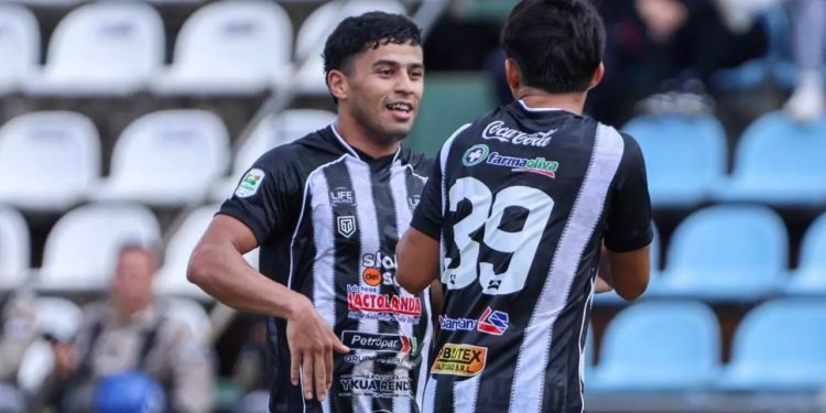 Deportivo Santaní pisa fuerte en Villarrica: Vence 2-0 a Guaireña FC y escala en la tabla de la Intermedia